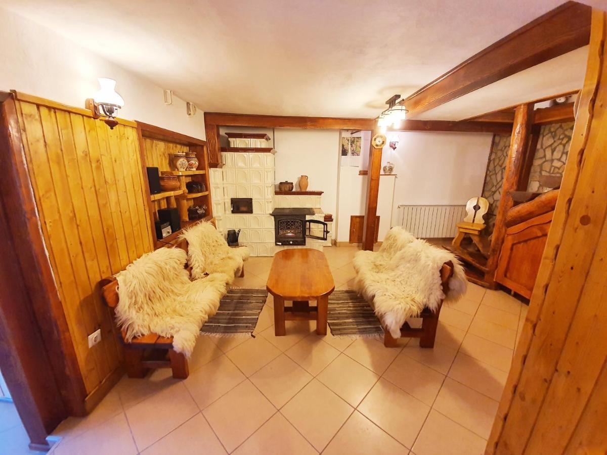 Casa Cerbul Villa Fundata Buitenkant foto